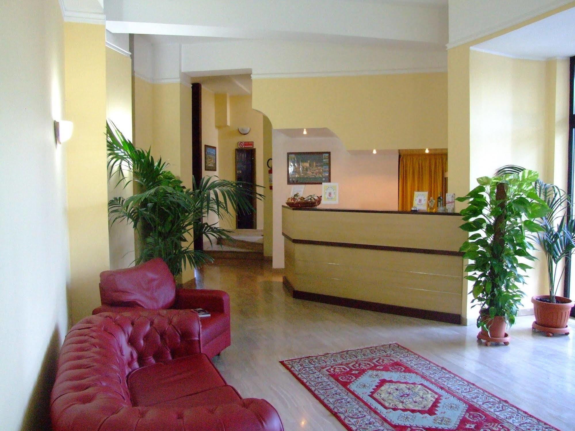 רוסאנו Hotel San Luca מראה חיצוני תמונה