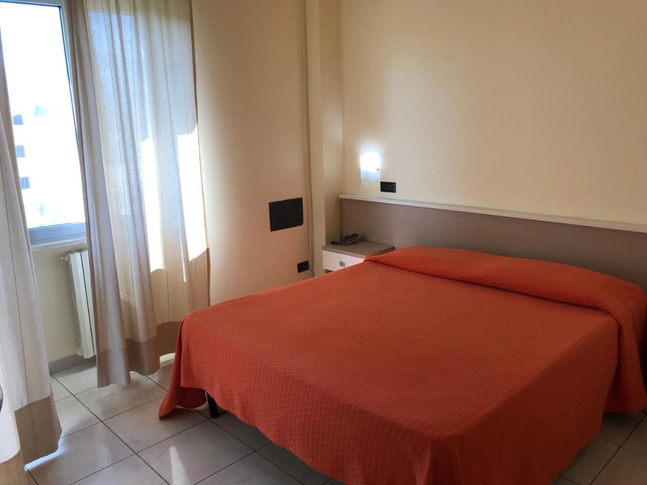רוסאנו Hotel San Luca מראה חיצוני תמונה