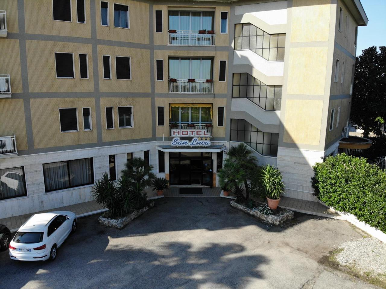 רוסאנו Hotel San Luca מראה חיצוני תמונה